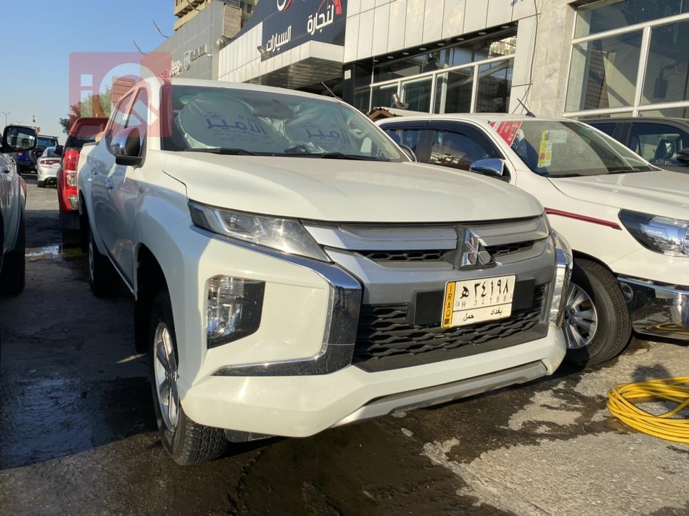 میتسوبیشی L200